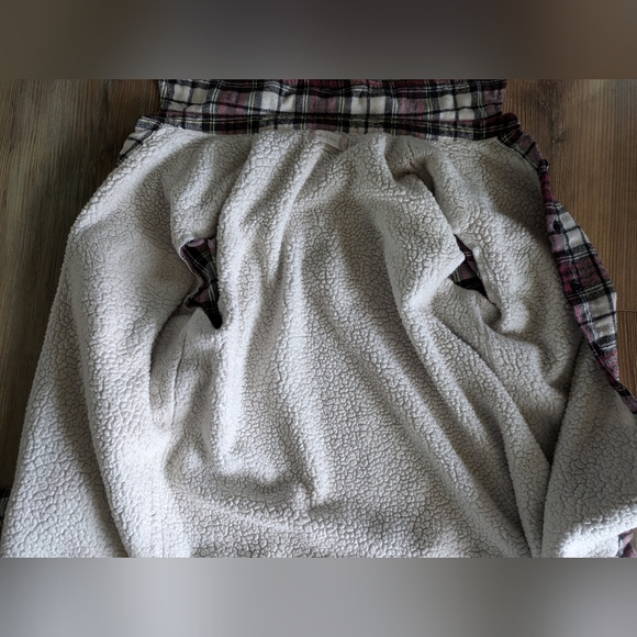 Altar'd State Plaid Sherpa Lined Long Sleeve Button Up Flannel Jacket Small - Picture 4 of 6
